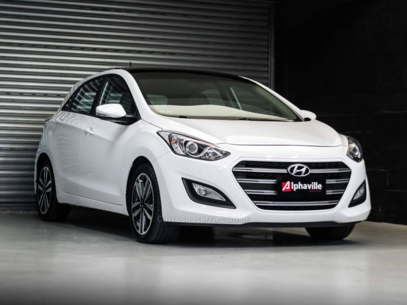 HYUNDAI - I30 - 2016/2016 - Branca - R$ 79.900,00