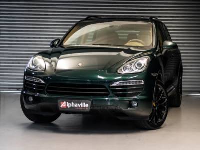 PORSCHE - CAYENNE - 2012/2012 - Verde - R$ 159.900,00