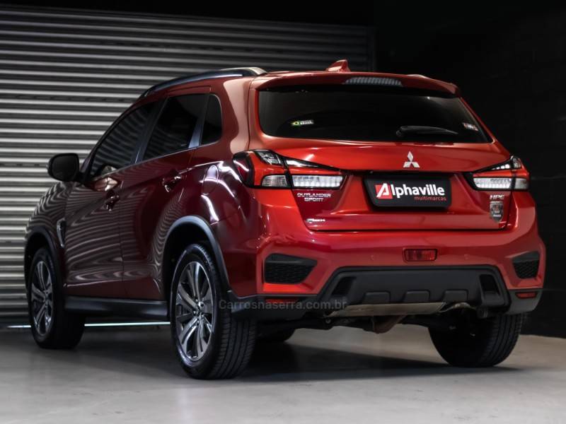 MITSUBISHI - OUTLANDER - 2022/2022 - Vermelha - R$ 134.900,00