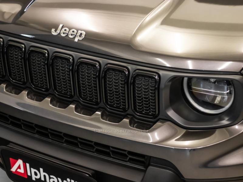 JEEP - RENEGADE - 2022/2022 - Cinza - R$ 111.900,00