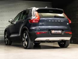 VOLVO - XC 40 - 2022/2022 - Azul - R$ 239.900,00