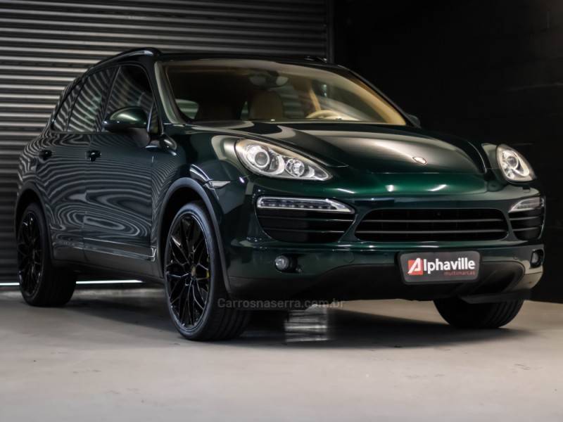 PORSCHE - CAYENNE - 2012/2012 - Verde - R$ 169.900,00