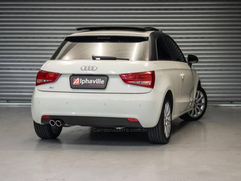 AUDI - A1 - 2011/2011 - Branca - R$ 61.900,00